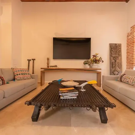 Casa Luxor