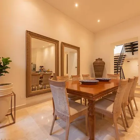 Casa Luxor Villa *