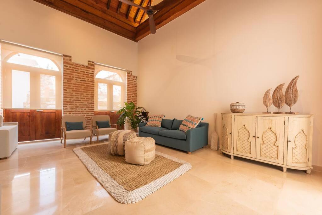 Casa Luxor *